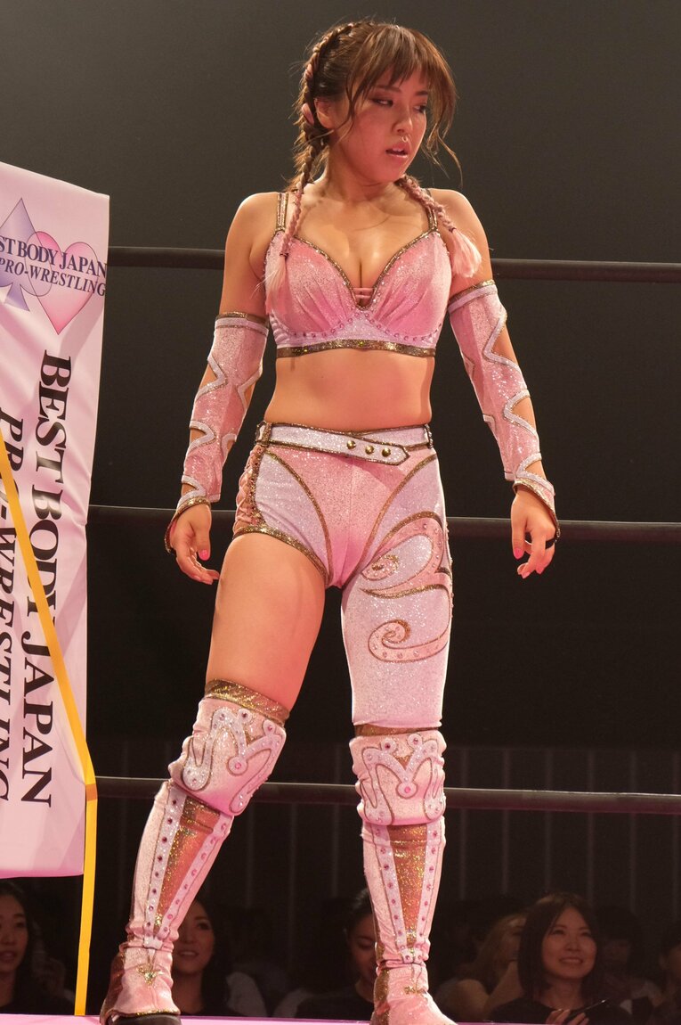 デビュー戦を戦う白川未奈©Norihiro hashimoto