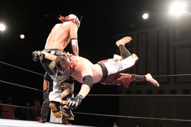 〈米軍基地で試合も〉沖縄唯一のプロレス団体『琉球ドラゴンプロレス』って何？ リングネームはグルクンマスク、首里ジョーなど(25)