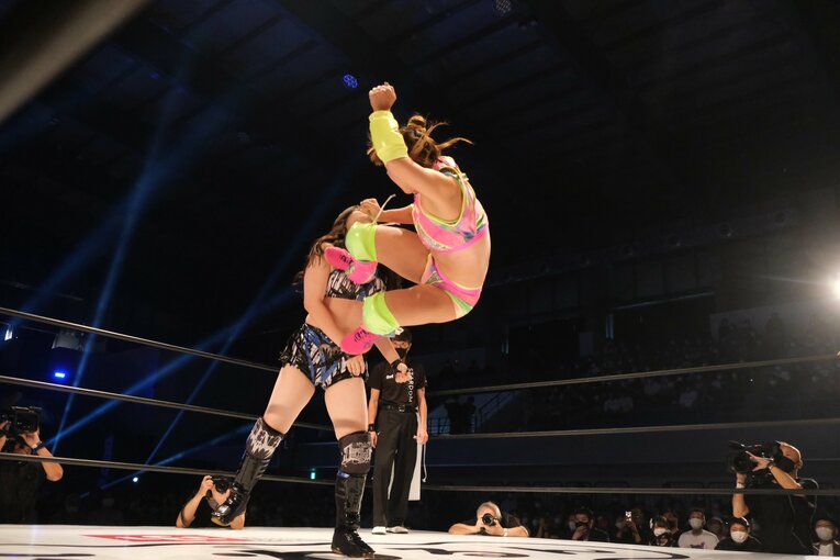 「プレッシャーも凄かったはず」フワちゃんデビュー戦で見えた“プロレスへの本気度”…師匠が明かす舞台裏「100点満点。努力の成果です」(14)