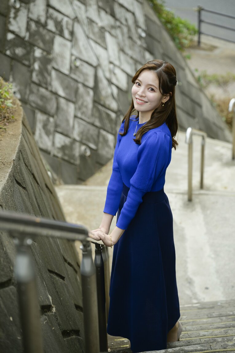 三宅絹紗アナ　©Hirofumi Kamaya