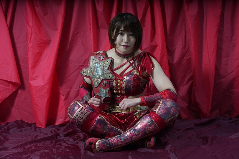 「あんな弱い奴に何ができる、とバカにされ…」デビューから15年、スターダム王者・朱里が女子プロレス大賞に輝くまで《特別グラビア》(28)