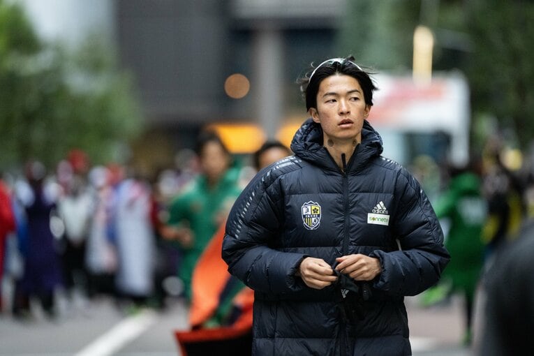 1区のスタート前の新田　©Nanae Suzuki