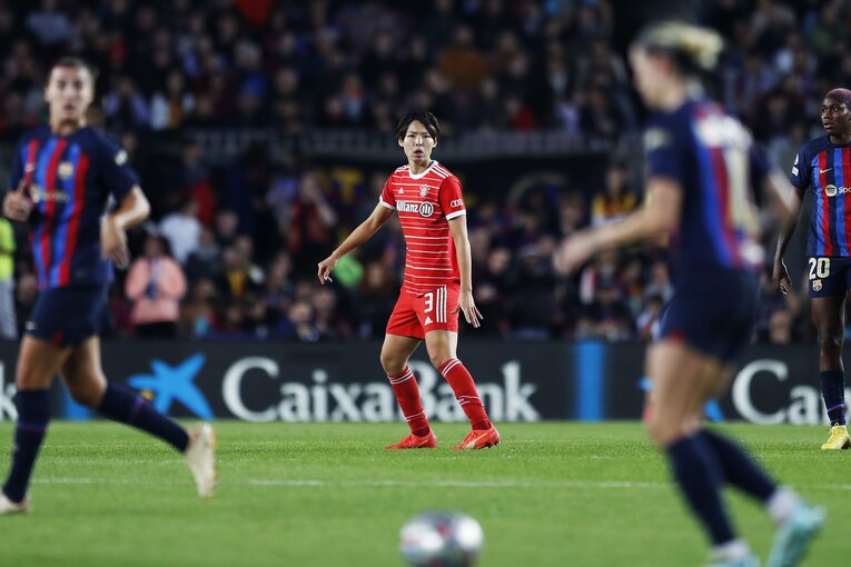 W杯ブラジル戦のウラで「バルサ女子がカンプノウで4万6967人」盛況なワケ… メッシ後に君臨する“女王”、熊谷紗希が見せた悔しさ(39)