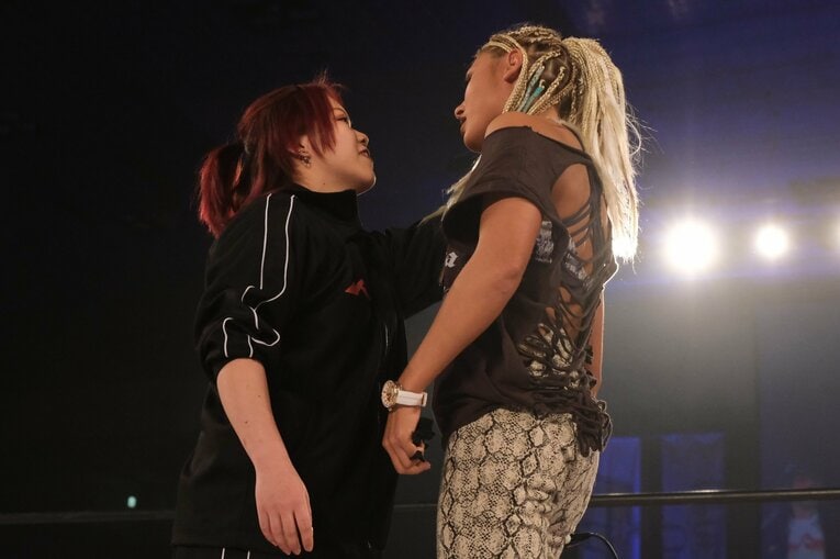 1月29日、スターダム名古屋大会に乗り込んだプロミネンス