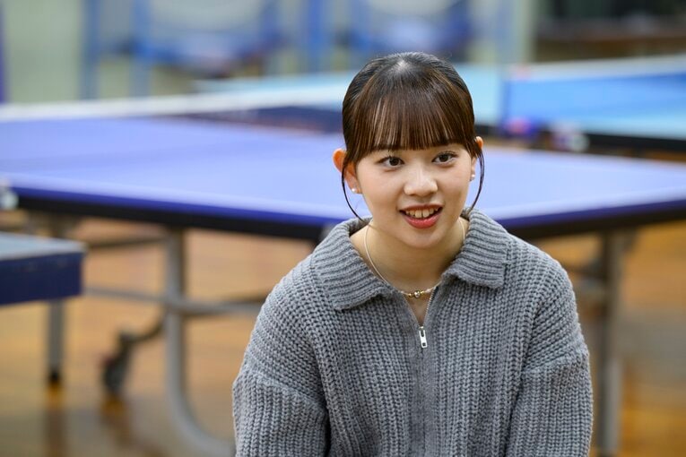 青学大3年生で、Tリーグでもプレーするカットマン・小林りんご【スワイプするとそのほかの写真もご覧になれます】　©Hirofumi Kamaya