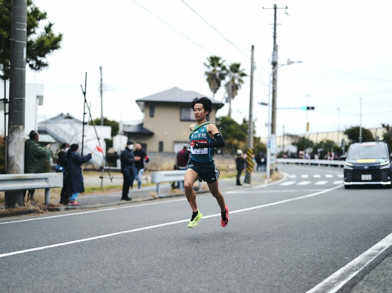 前半で差を広げた佐藤　©Yuki Suenaga