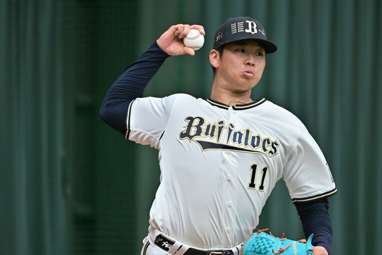 ブレーク２年目となる今春のキャンプで練習に取り組む山下　©Hideki Sugiyama