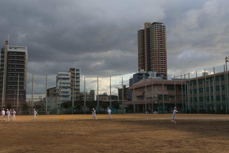 「古豪」市岡高校の練習風景　©Fumi Sawai