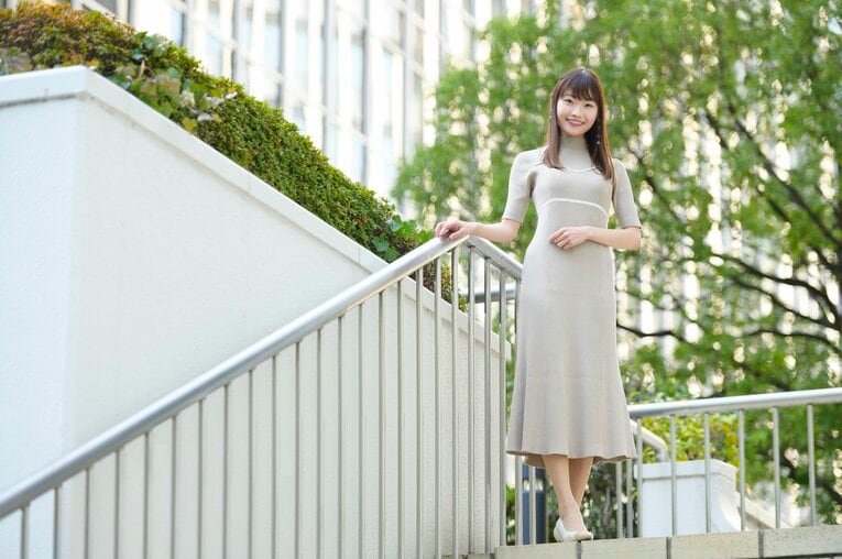 史上初めて“JRAの場内実況”を担当した女性アナウンサー「ファンのあたたかさに救われた」藤原菜々花26歳が語る“デビュー戦”の舞台裏(4)