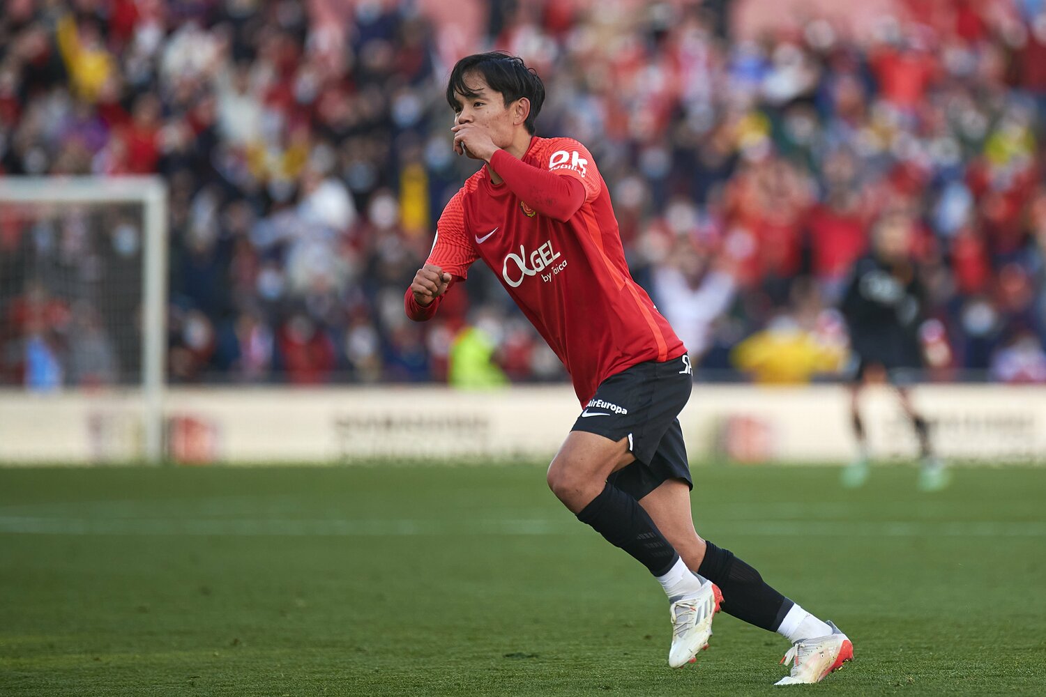 2022年1月15日、マジョルカの久保建英はコパ・デル・レイのエスパニョール戦で直接FKを決めた　©Getty Images