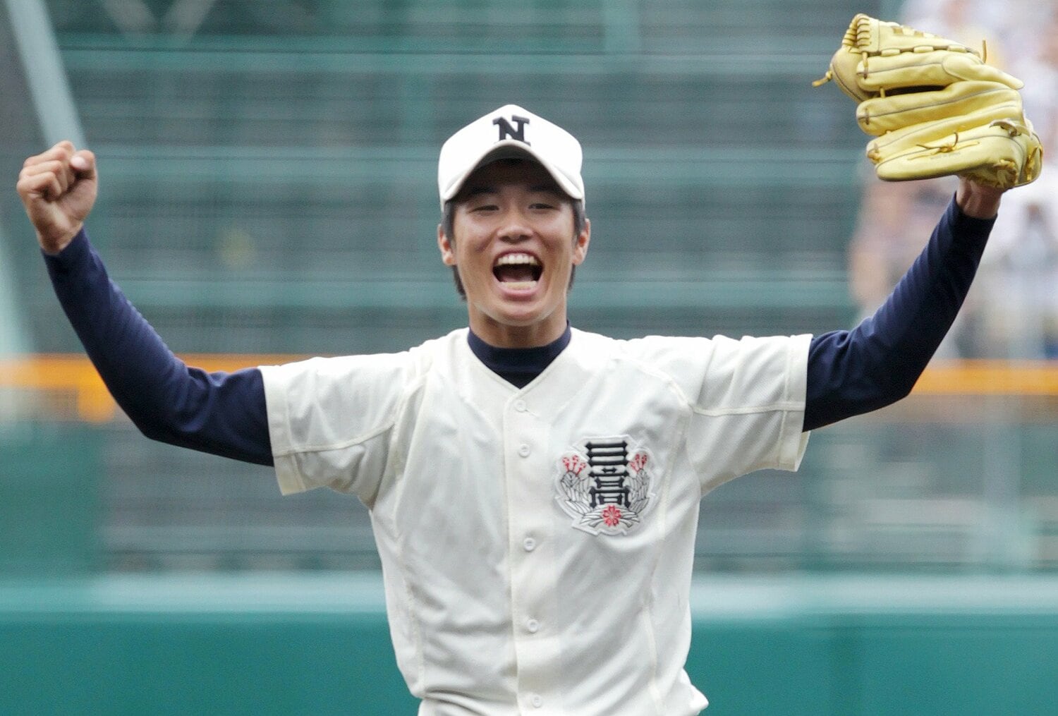 甲子園優勝投手に　©JIJI PRESS