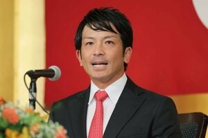 【ナゾ】引退した松田宣浩のナゾ「酒席は1人カウンターで…」「試合後は声ガラガラ」ソフトバンク記者が見た“意外な素顔”「プライベートは寒男です」
