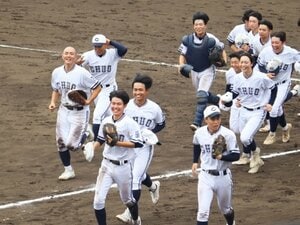 高校野球は“甲子園だけ”がすべてか？ 強豪校の真逆「勝てない弱小校」追う…「勝ったらすき焼き！」神奈川大会“まさかの初勝利”監督が言ったこと