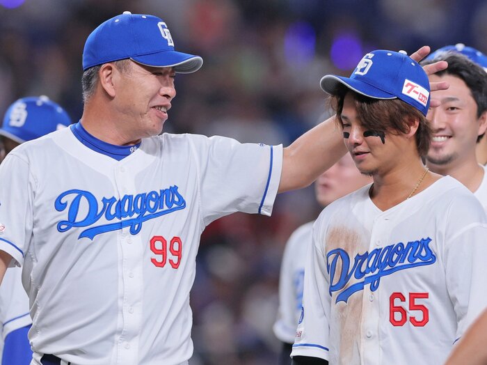 「中日は去年よりずっと強い」ドラゴンズOBが苦言も…井上一樹監督、何が足りない？「エース投手のコントロールが悪い」「藤浪晋太郎に右打者を並べていれば…」＜Number Web＞ photograph by JIJI PRESS