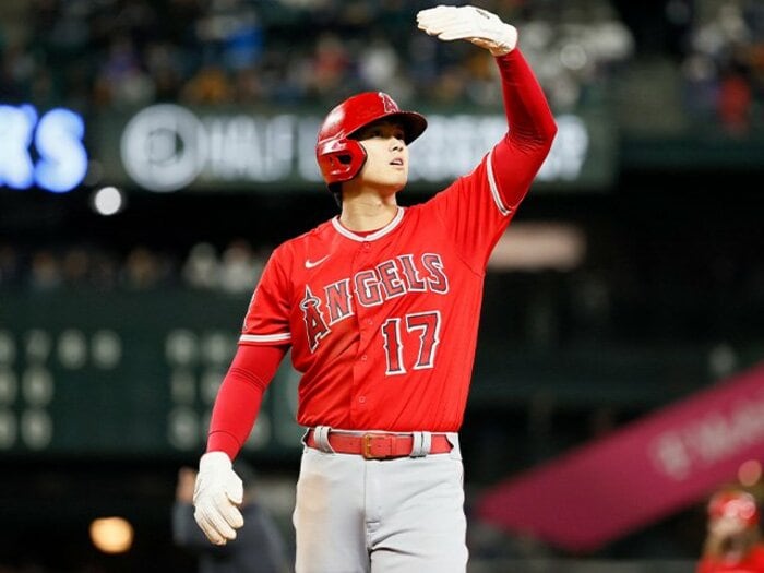 大谷翔平の“右翼起用”がポストシーズン進出のカギに? 米国で出回る“怪情報”「開幕は4月中旬。162試合はやらない」<Number Web> photograph by Getty Images