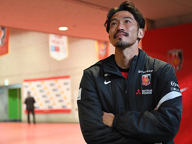なぜベンチ外のはずの阿部さんが？ 「浦和の背番号22を継承」柴戸海に