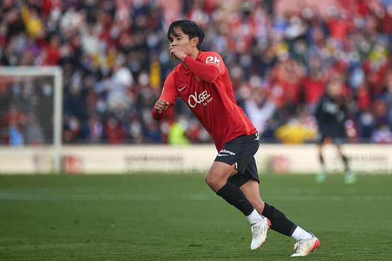 2022年1月15日、マジョルカの久保建英はコパ・デル・レイのエスパニョール戦で直接FKを決めた　©Getty Images