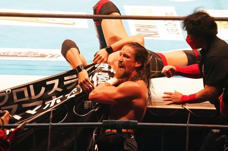 ダーティなファイトでペースを握るジェイ・ホワイト