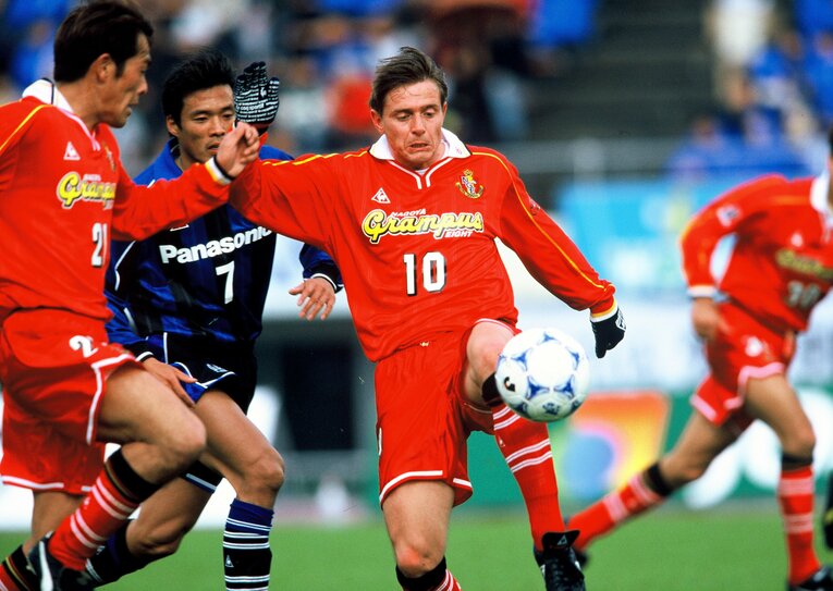 名古屋グランパスの10番として君臨したストイコビッチ　©Sports Graphic Number