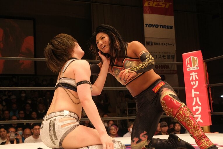 「見栄えなんて関係ない」人気女子レスラー・安納サオリが見せた“底知れないタフさ”…岩田美香戦前、母親に告げられた「勝つまで帰ってくるな」(36)