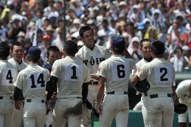 2012年、光星学院は春夏連続、決勝で大阪桐蔭と対戦し、いずれも敗れた ©Hideki Sugiyama