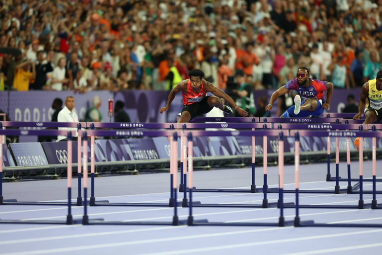 パリ五輪110mH決勝レース　©︎Ryosuke Menju/JMPA