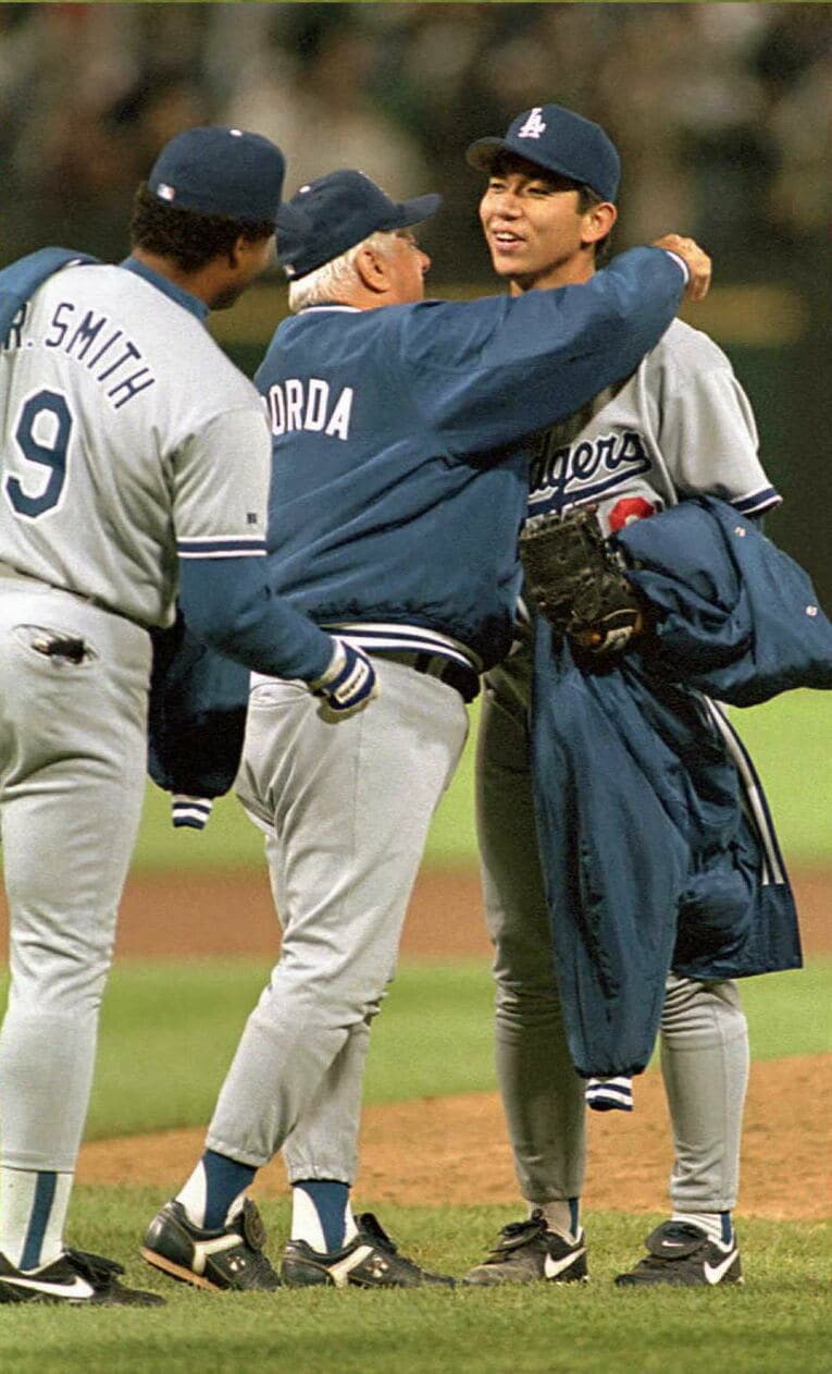 ラソーダと野茂　©JIJI PRESS