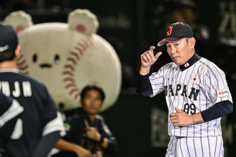 井端弘和監督（50歳）。「（WBC代表の内定について）選手には年内、遅くても年明けすぐには伝えたい」と語る　©Nanae Suzuki