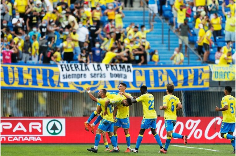 〈激写〉岡崎慎司35歳、スペイン2部から日本代表の救世主になれるか 「すごい良いヤツだよ」新天地でも愛される“侍魂”(22)