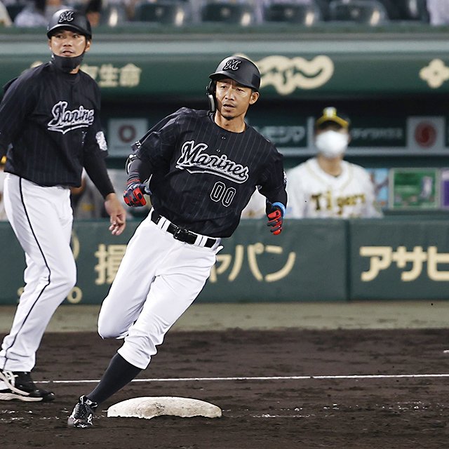 【阪神】甲子園に帰ってきた鳥谷敬と能見篤史…「この世界は結果だぞ!」若虎たちに背中で伝えたメッセージとは
