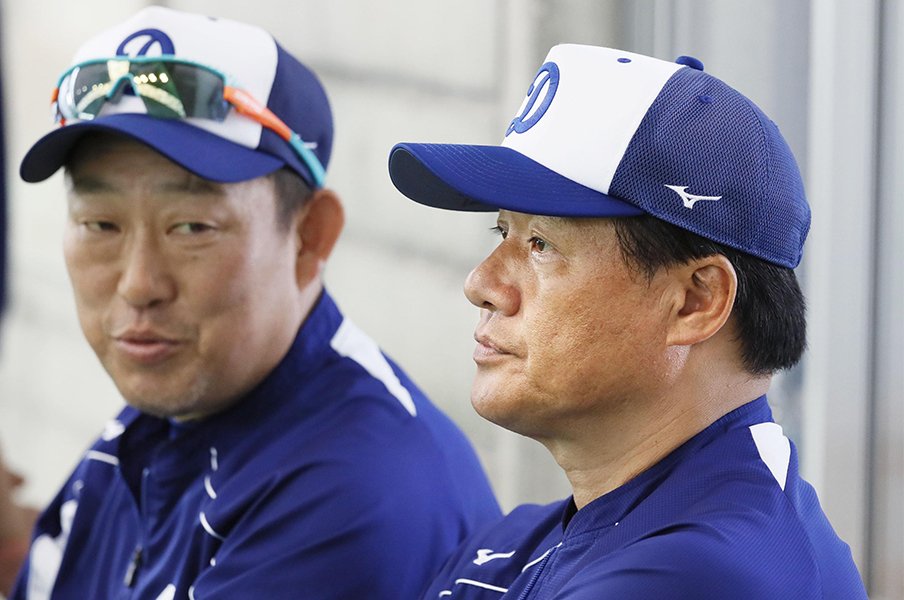 今もなお語り継がれる「与田の18球」。監督初戦は因縁深きベイスターズ。<Number Web> photograph by Kyodo News