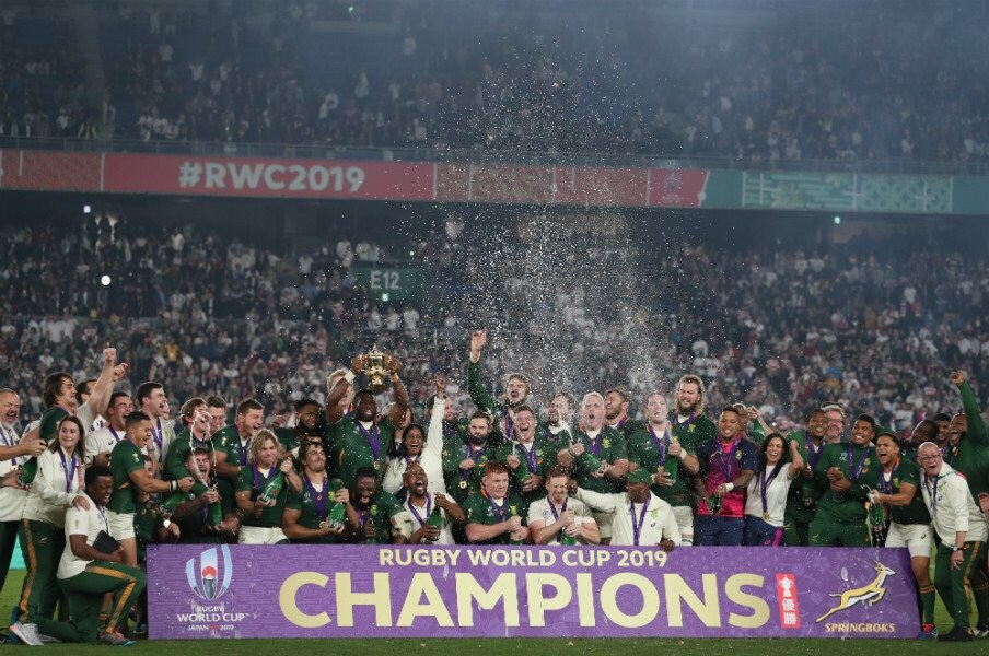 徐々にイングランドを追いつめ……。南アがNZと並ぶW杯通算優勝3回に。<Number Web> photograph by Naoya Sanuki