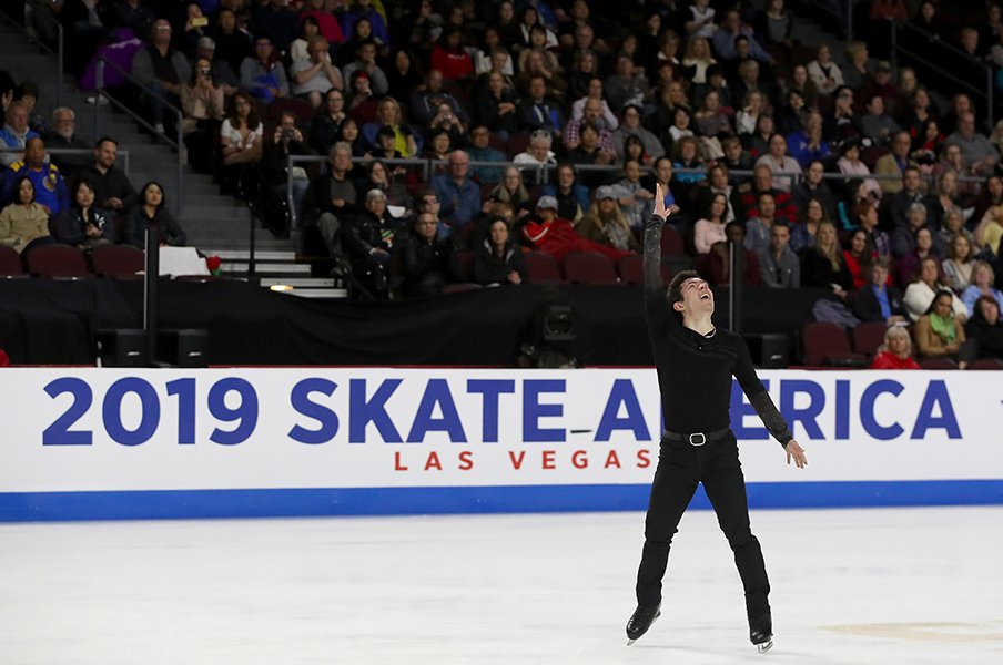 GP初戦「最後のお別れのつもりで」。弟の死に手向けたメッシングの滑り。<Number Web> photograph by Christian Petersen-ISU/Getty Images