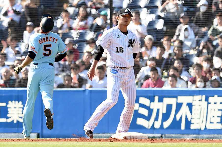 「唯一の存在」ダルの11番を継ぐ大谷。涌井秀章は開幕戦の相手に何を思う。<Number Web> photograph by NIKKAN SPORTS