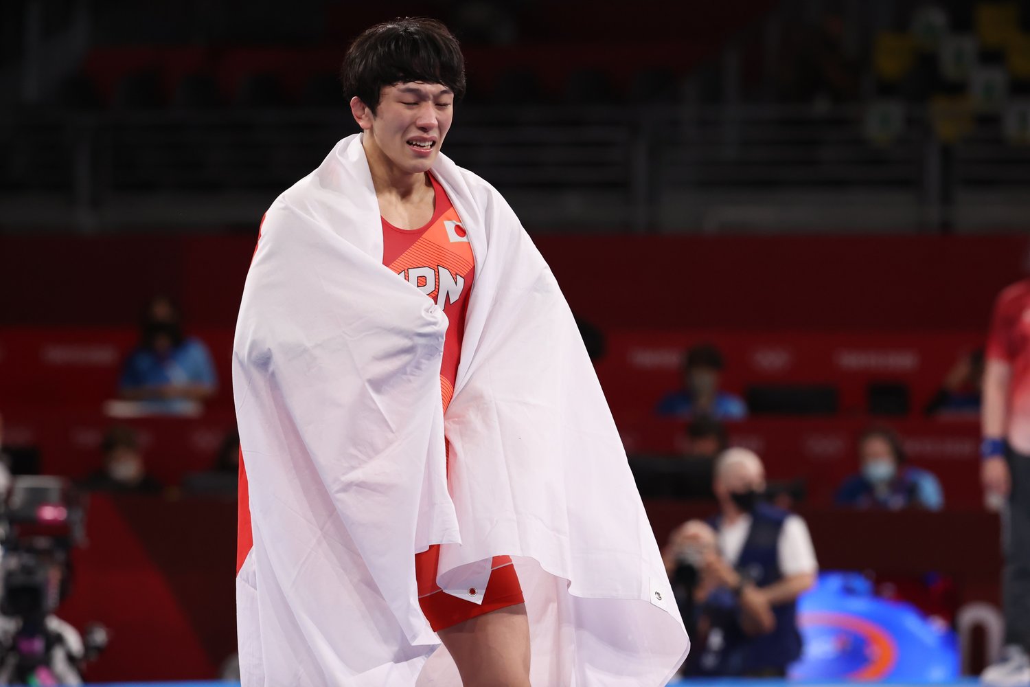 金メダルを決めると号泣。簡単な道のりではなかった