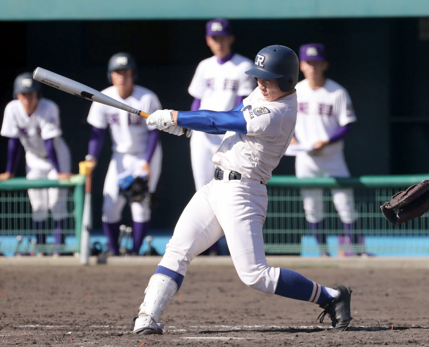 2019年の秋季近畿大会の準決勝、天理戦で先制の2点タイムリーを放った履正社・両井　©︎SANKEI SHIMBUN