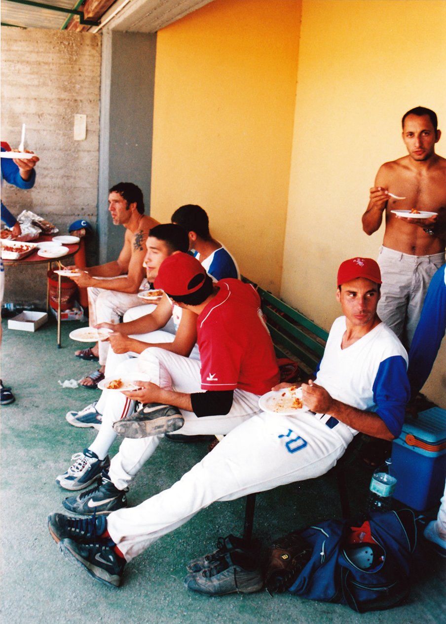 メニューはチーズたっぷりのラザニア　©Takashi Yuge