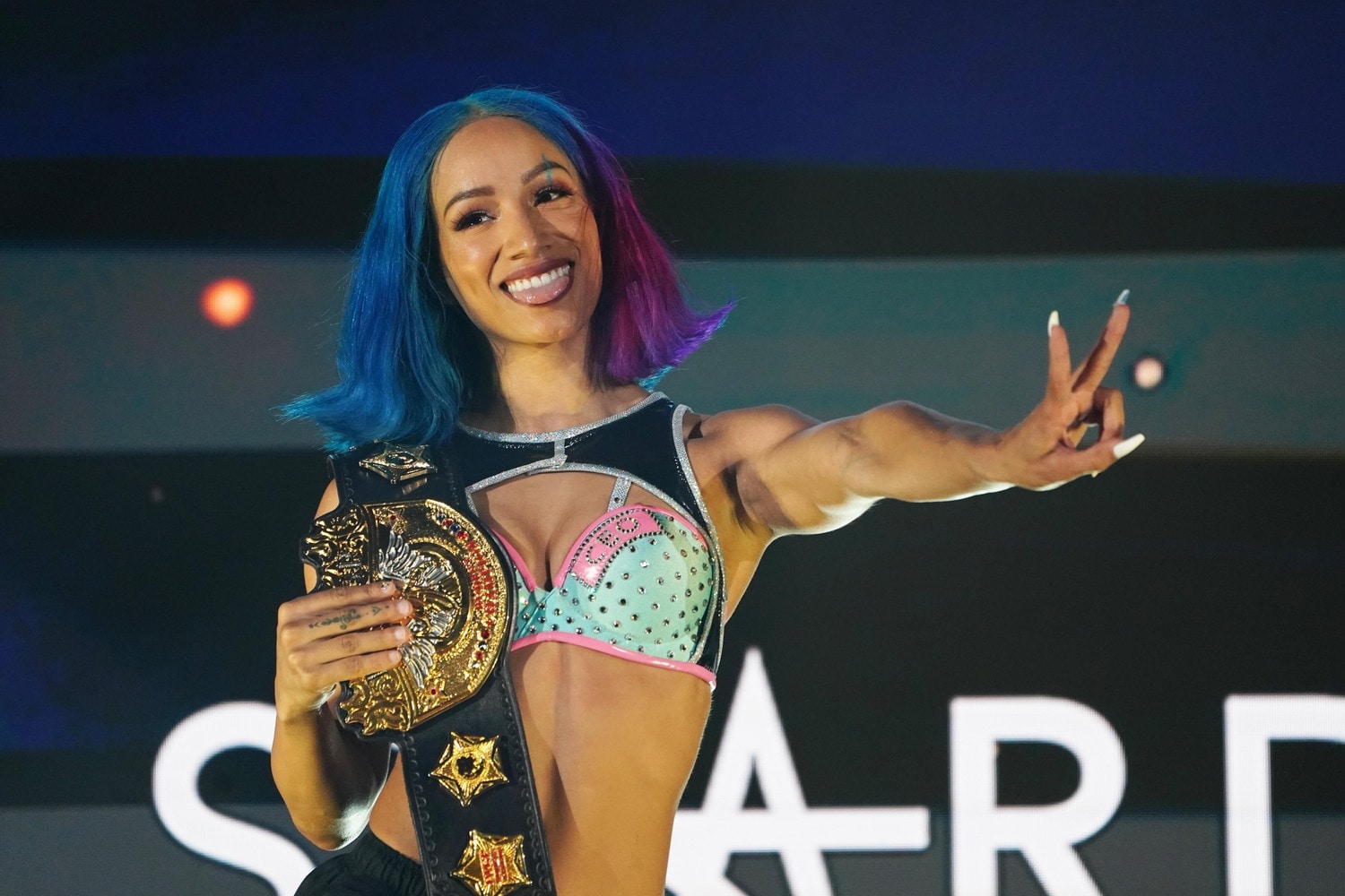 IWGP女子王座に君臨するメルセデス・モネ。元WWEのスターは横浜アリーナでどんな試合を見せるのか