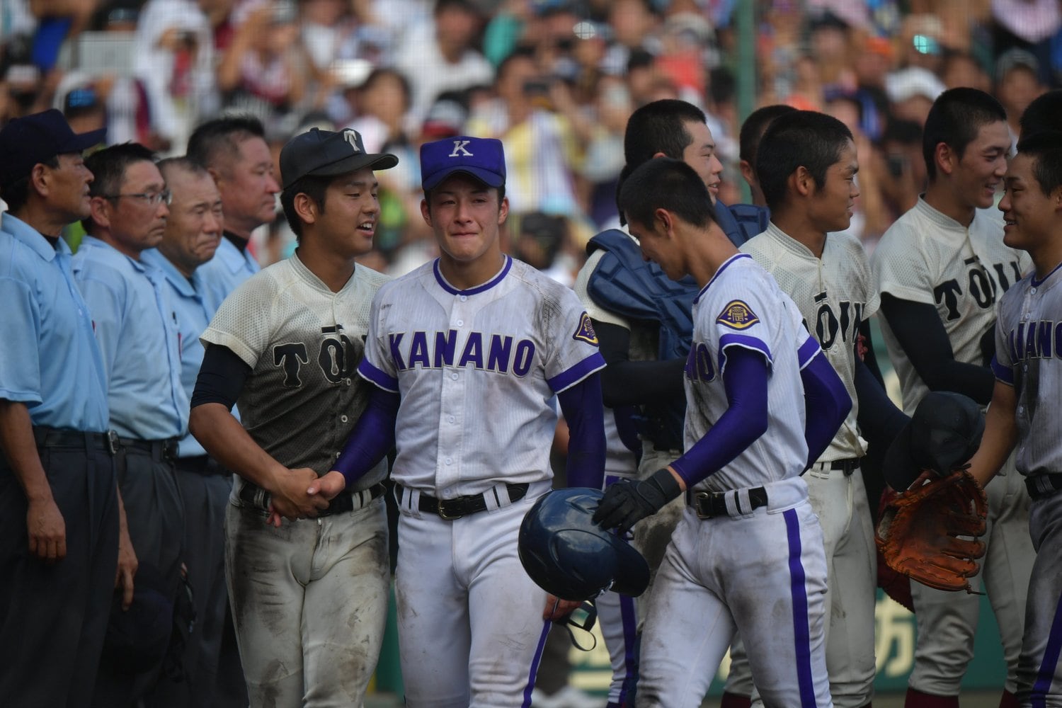 吉田輝星のような 1人で投げ抜き甲子園出場 は今や2校だけ 179球完投の2年生エースと公立校の 宿題 とは 徳島 阿南光 高校野球 Number Web ナンバー