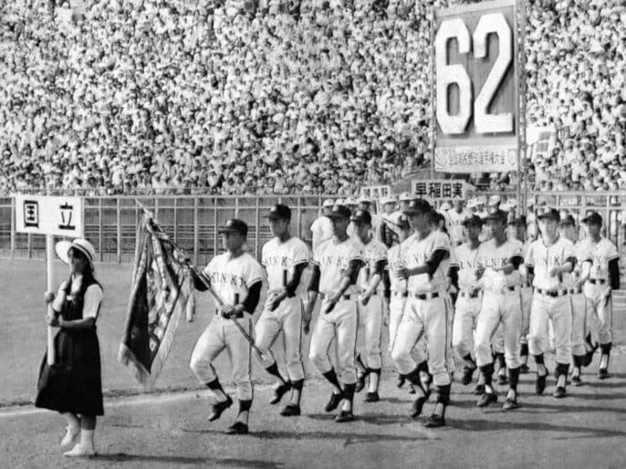 「都立の進学校」が甲子園出場の奇跡…“1980年の国立高校”はなぜ強かった？「新入生のうち3人は初心者」「じつは部存続の危機だった」エースの証言＜Number Web＞ photograph by Sankei Shimbun