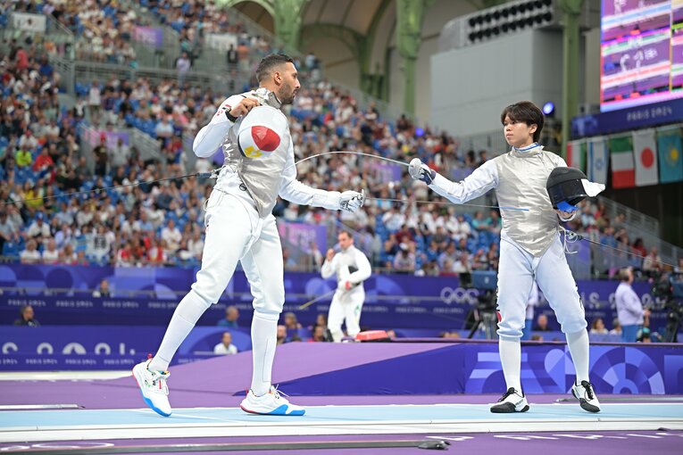 男子フルーレ個人2回戦、飯村一輝vs.アラエルディン・アブエルカセム　©Takuya Kaneko/JMPA