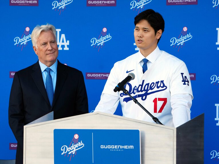 ドジャース入団会見に出席した大谷翔平　©︎JIJI PRESS