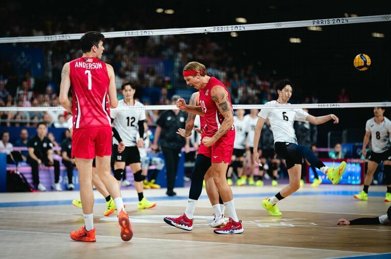 パリ五輪予選ラウンドvsアメリカ　©︎Volleyball World