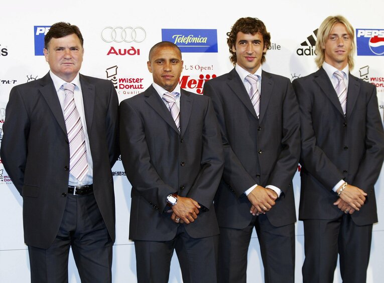 当時の（左から）カマーチョ監督、ロベルト・カルロス、ラウール、グティ©Getty Images