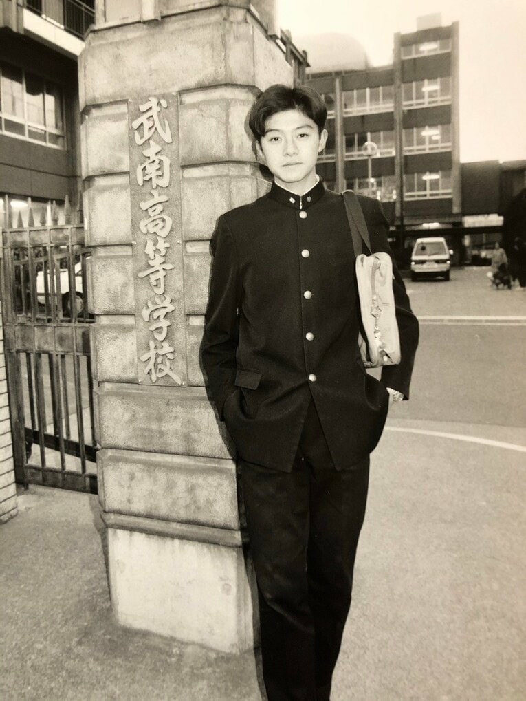 学ラン姿の江原さん　※本人提供