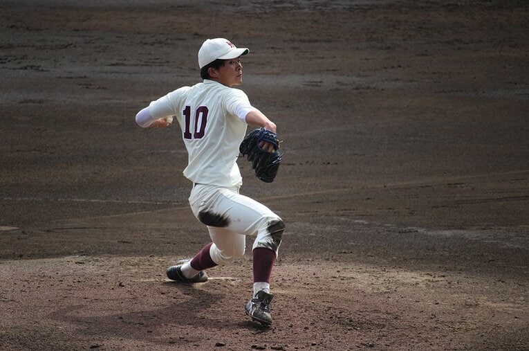 主将として早稲田大を牽引する早川隆久。22日巨人二軍戦では盗塁を試みるなど、積極的な姿勢を見せていた。 ／ photograph by Yu Takagi