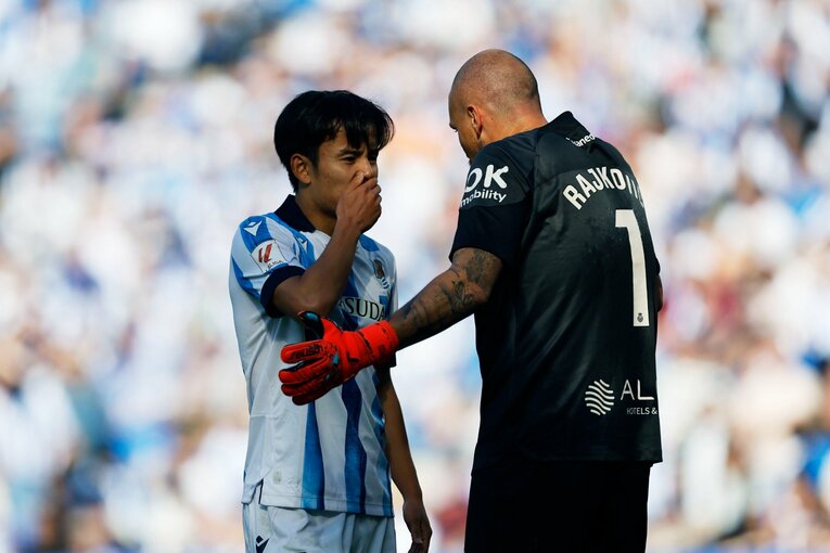 マジョルカGKライコビッチと“ヒソヒソ会話”　©Daisuke Nakashima