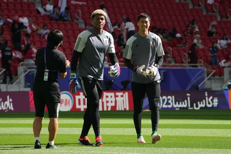 鈴木と前川　©Getty Images