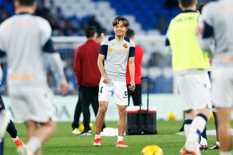 「だってタケ上手いから」バスクの少女が久保建英推し、肩ポンポンされたボールボーイは…“画面に映らない愛されぶり”をカメラマンは見た(6)