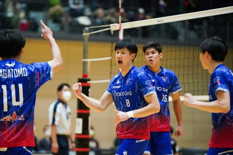 FC東京で主将を務める栗山英之（ミドルブロッカー）©︎JVA